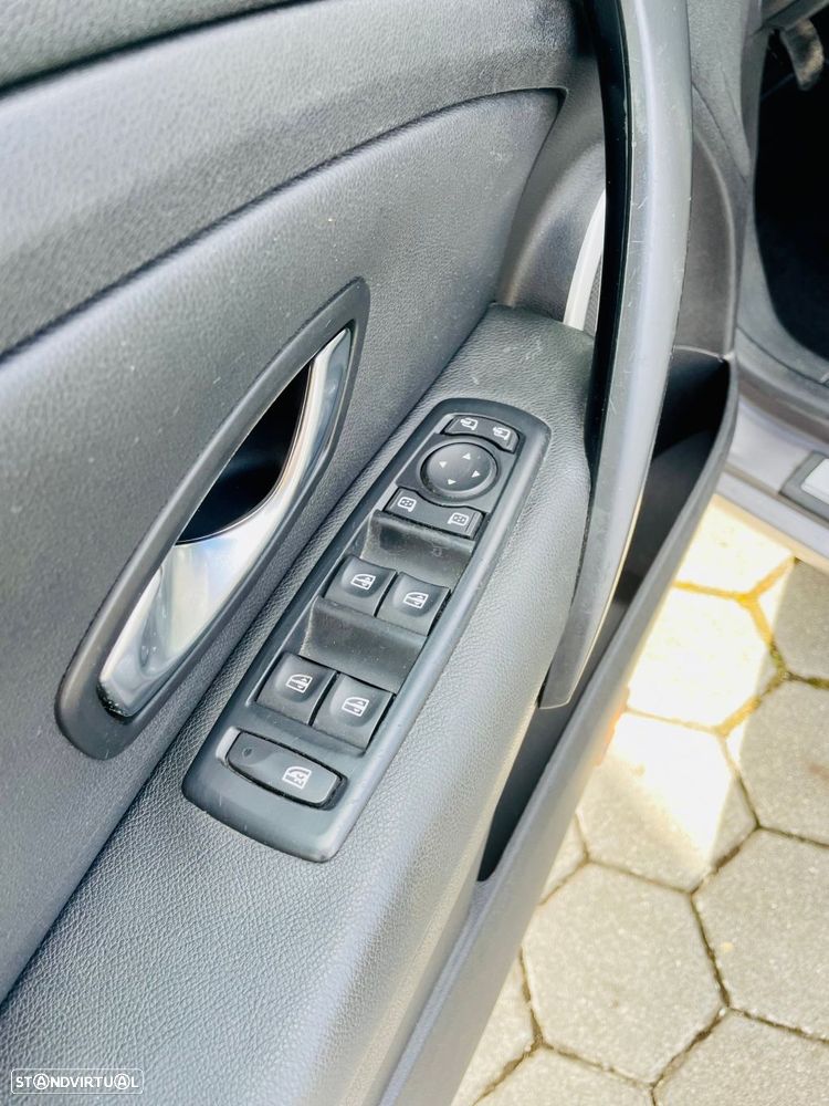 Renault Mégane 1.5 dCi Dynamique - 11