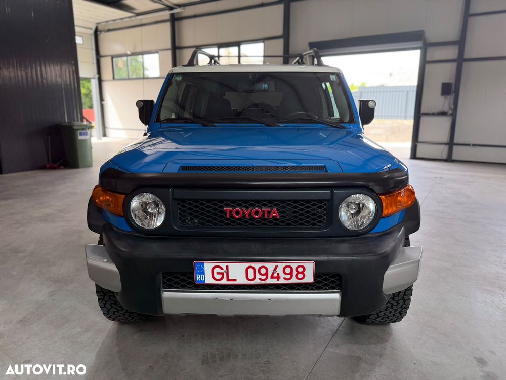Toyota FJ - 3
