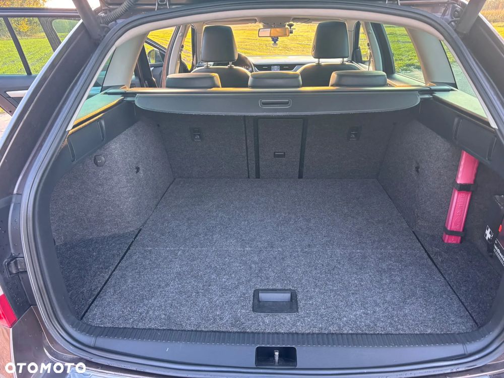 Skoda Octavia 2.0 TDI Elegance - 25