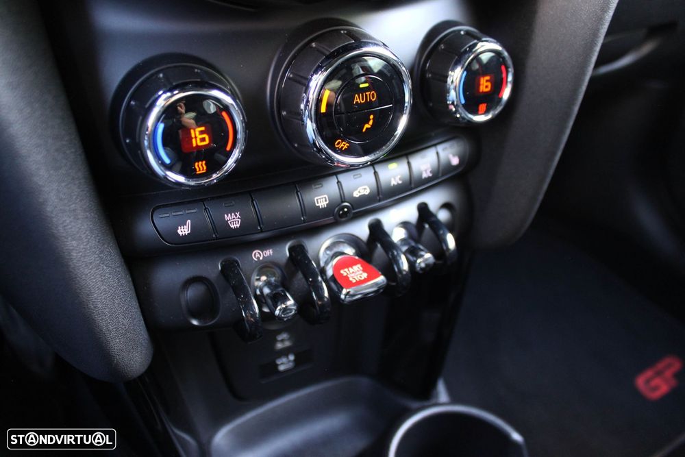 MINI 3 Portas John Cooper Works GP Aut. - 26