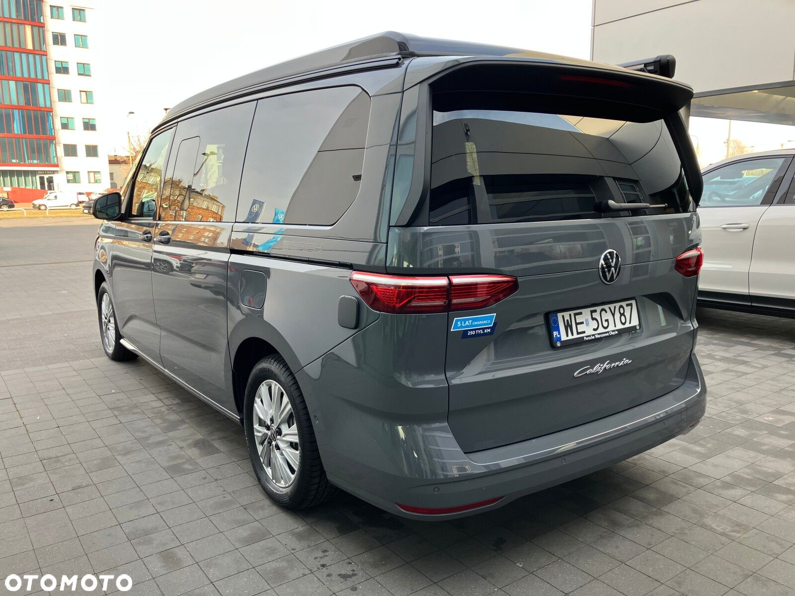 Volkswagen california Nowa California Beach silnik: 2,0 l TSI OPF 204 KM / skrzynia biegów: 7-biegowa DSG rozstaw osi: 3124 mm - 27