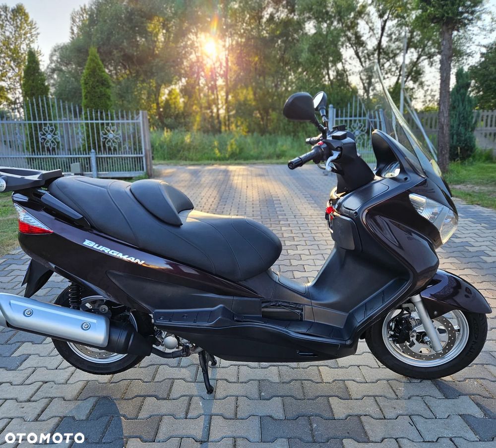 Suzuki Burgman - 8
