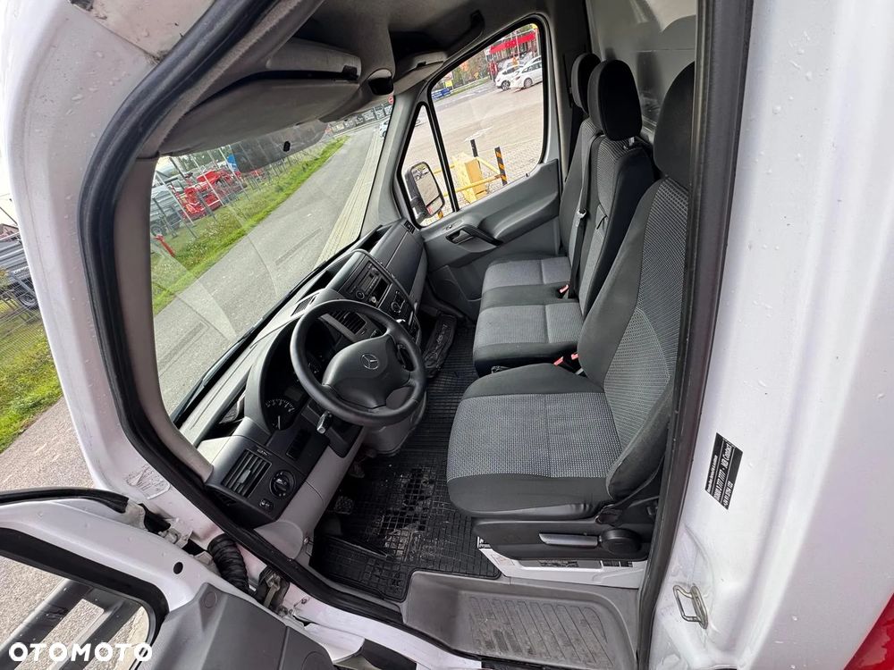 Mercedes-Benz Sprinter - 6