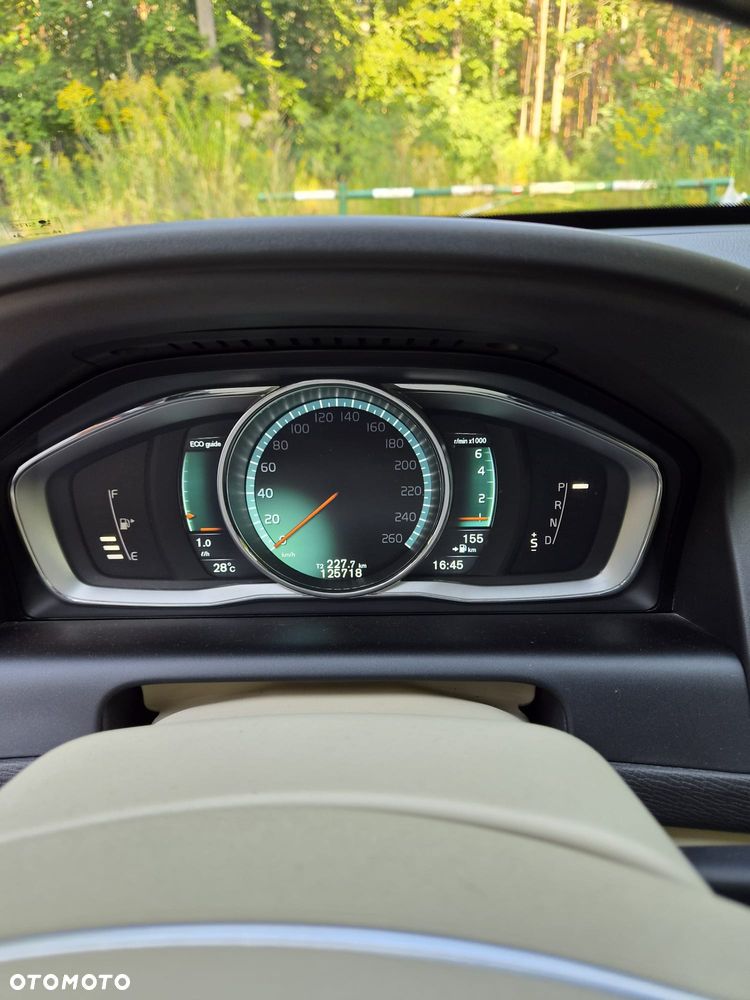 Volvo XC 60 T6 Drive-E Momentum - 21