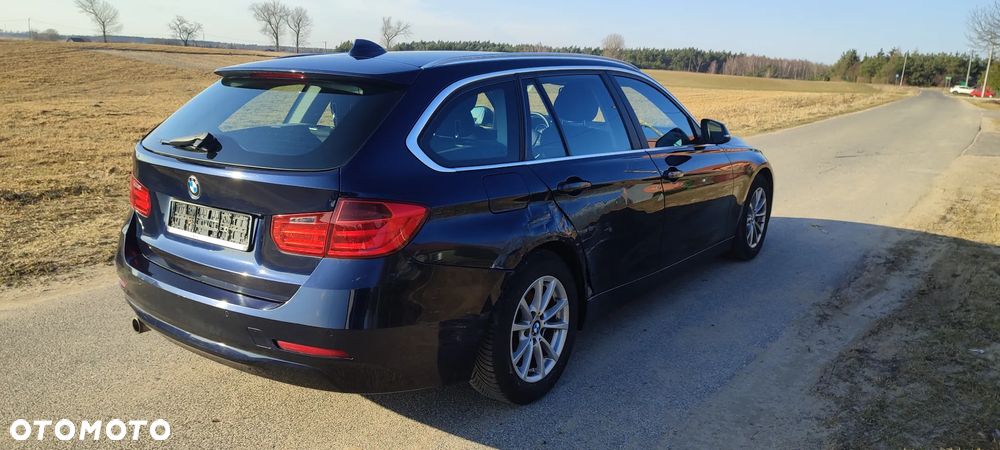 BMW Seria 3 320d - 4