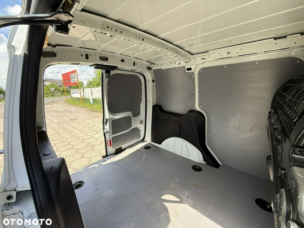 Ford Connect - 8