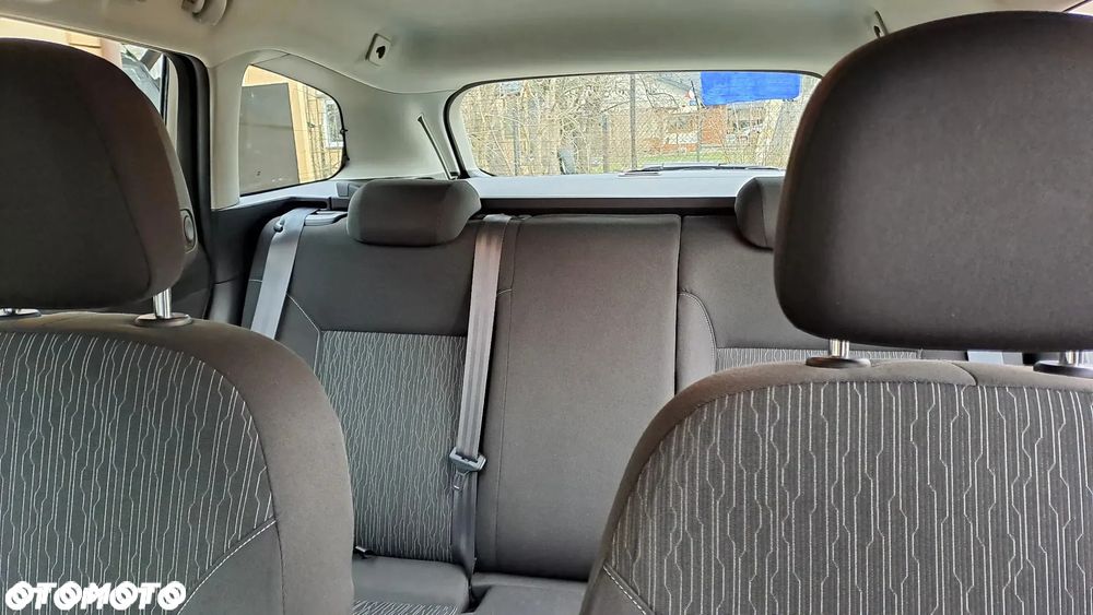 Opel Astra IV 1.6 CDTI Essentia - 15