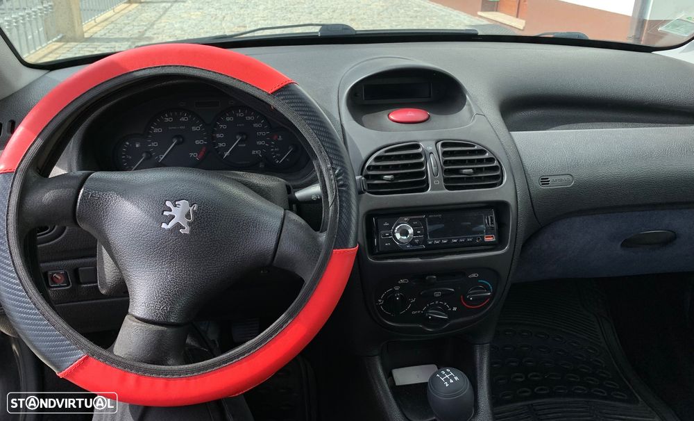 Peugeot 206 1.1 XR - 4