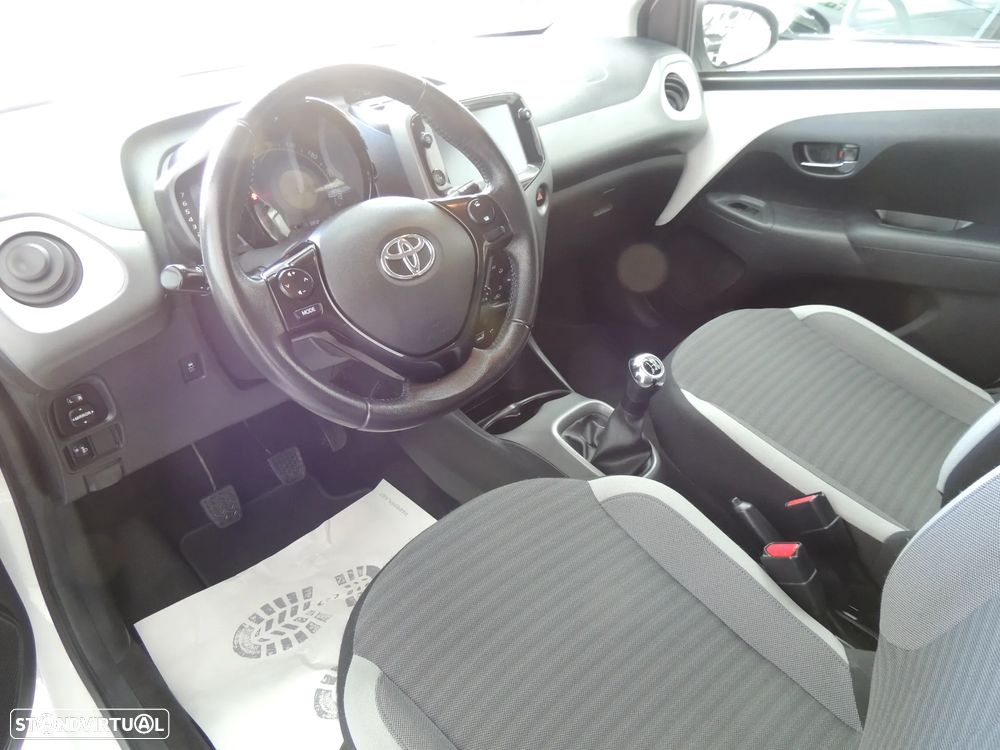 Toyota Aygo 1.0 - 7
