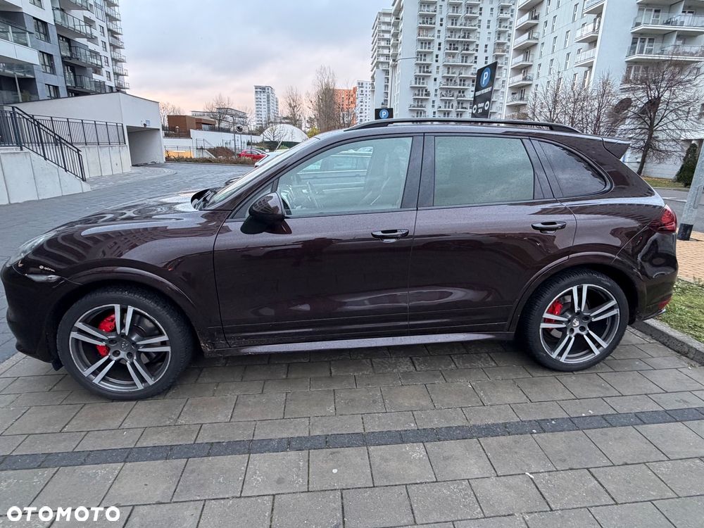 Porsche Cayenne - 10