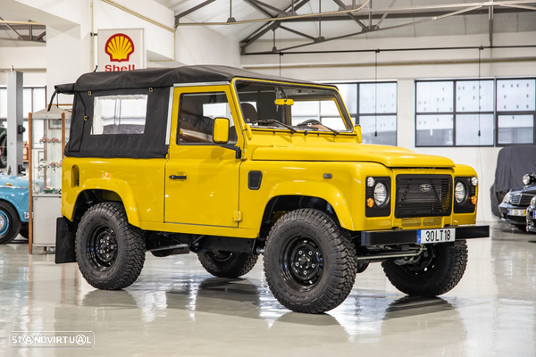 Land Rover Defender 90 SW 2.4 CRD E