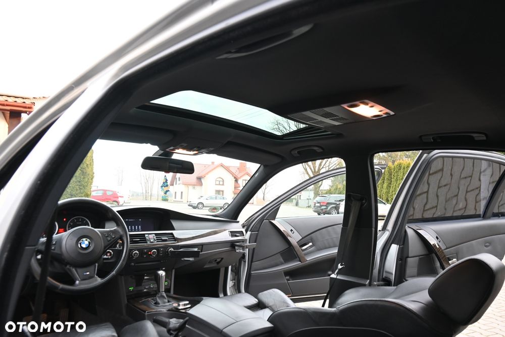 BMW Seria 5 530i - 33