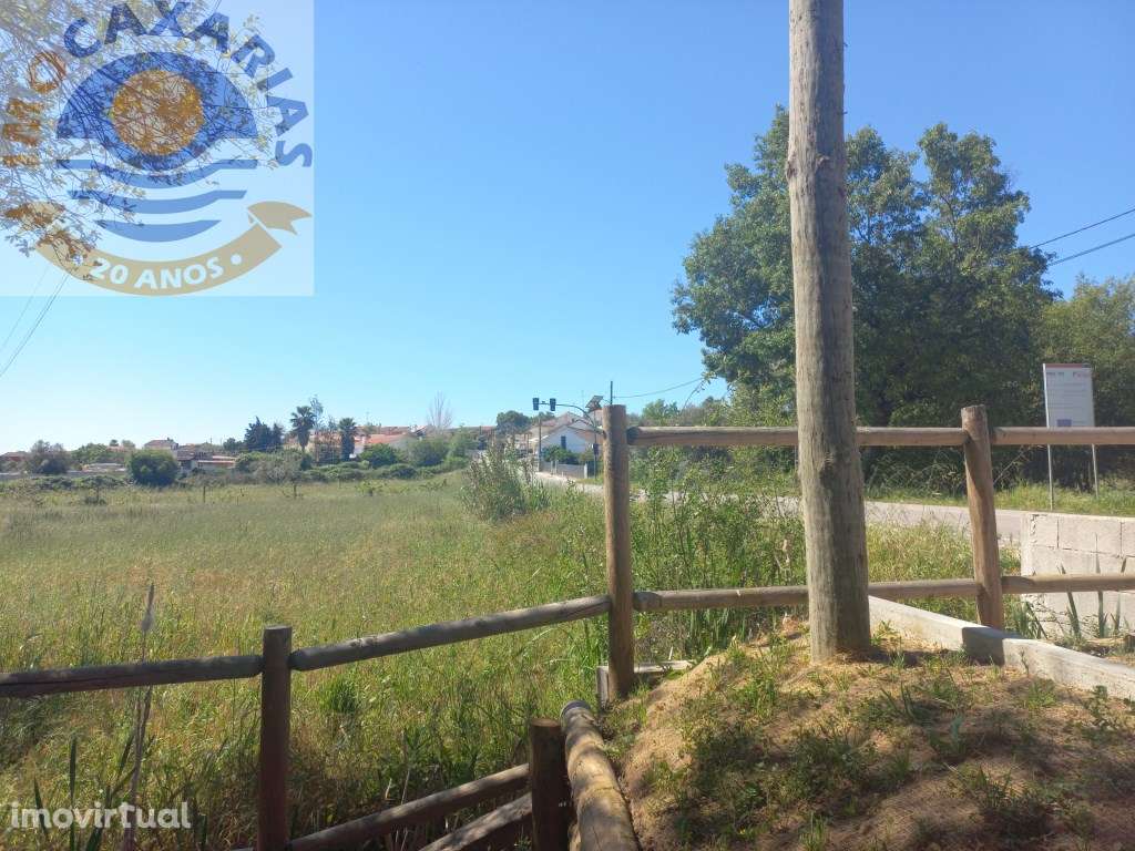 Terreno de semeadura com agua - Grande imagem: 2/8