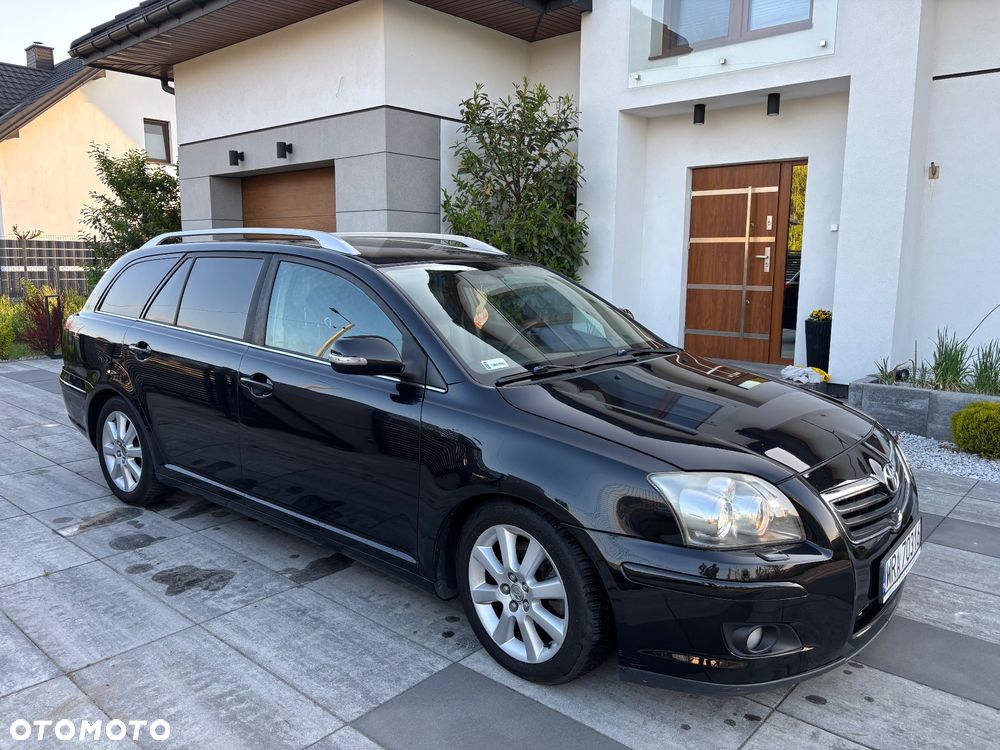 Toyota Avensis 2.0 D-4D Luna - 14