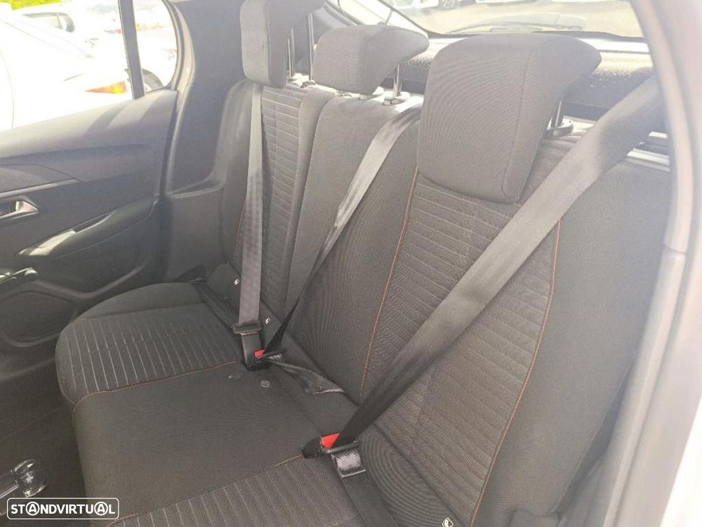 Peugeot 208 1.2 PureTech Active - 4