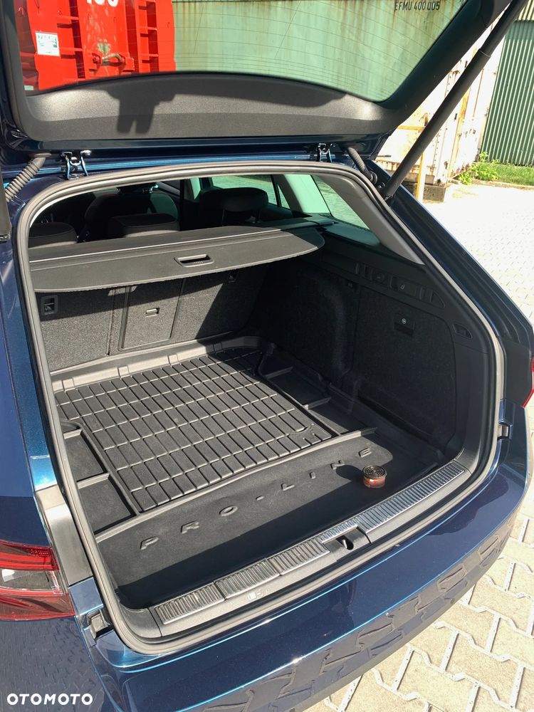 Skoda Superb 2.0 TDI DSG Active - 11