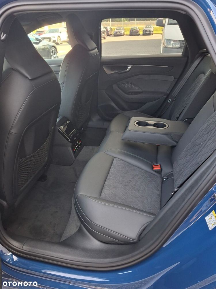 Audi A6 Avant - 14