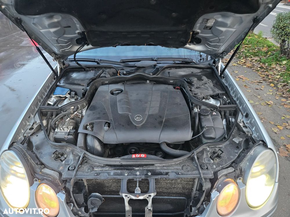 Mercedes-Benz E - 10