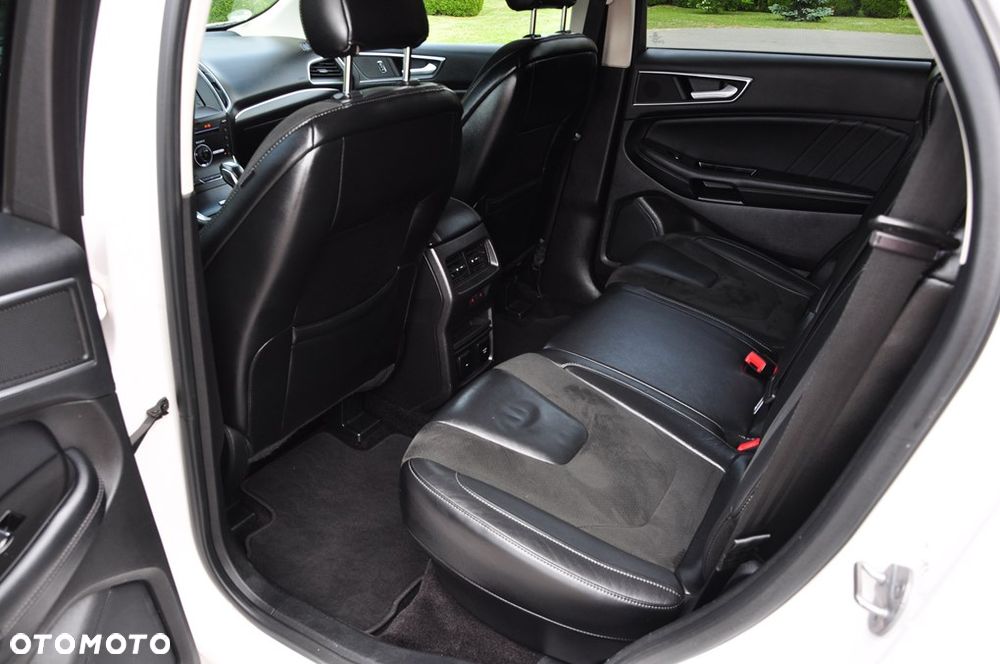 Ford Edge 2.0 TDCi Bi-Turbo 4x4 Titanium - 24