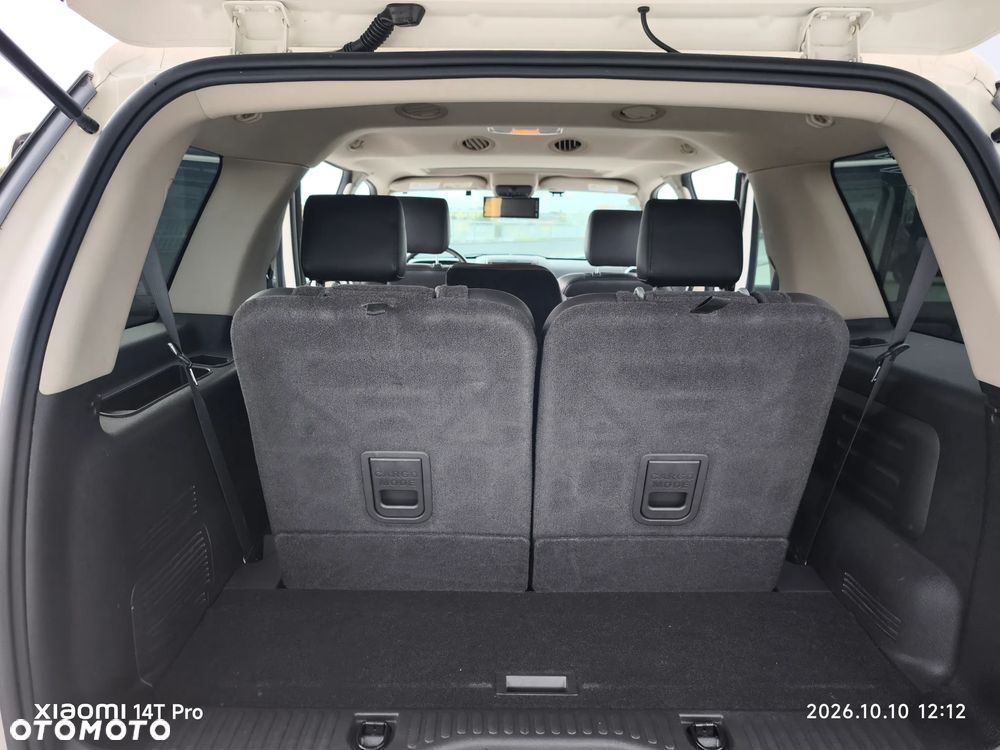Ford Explorer - 21