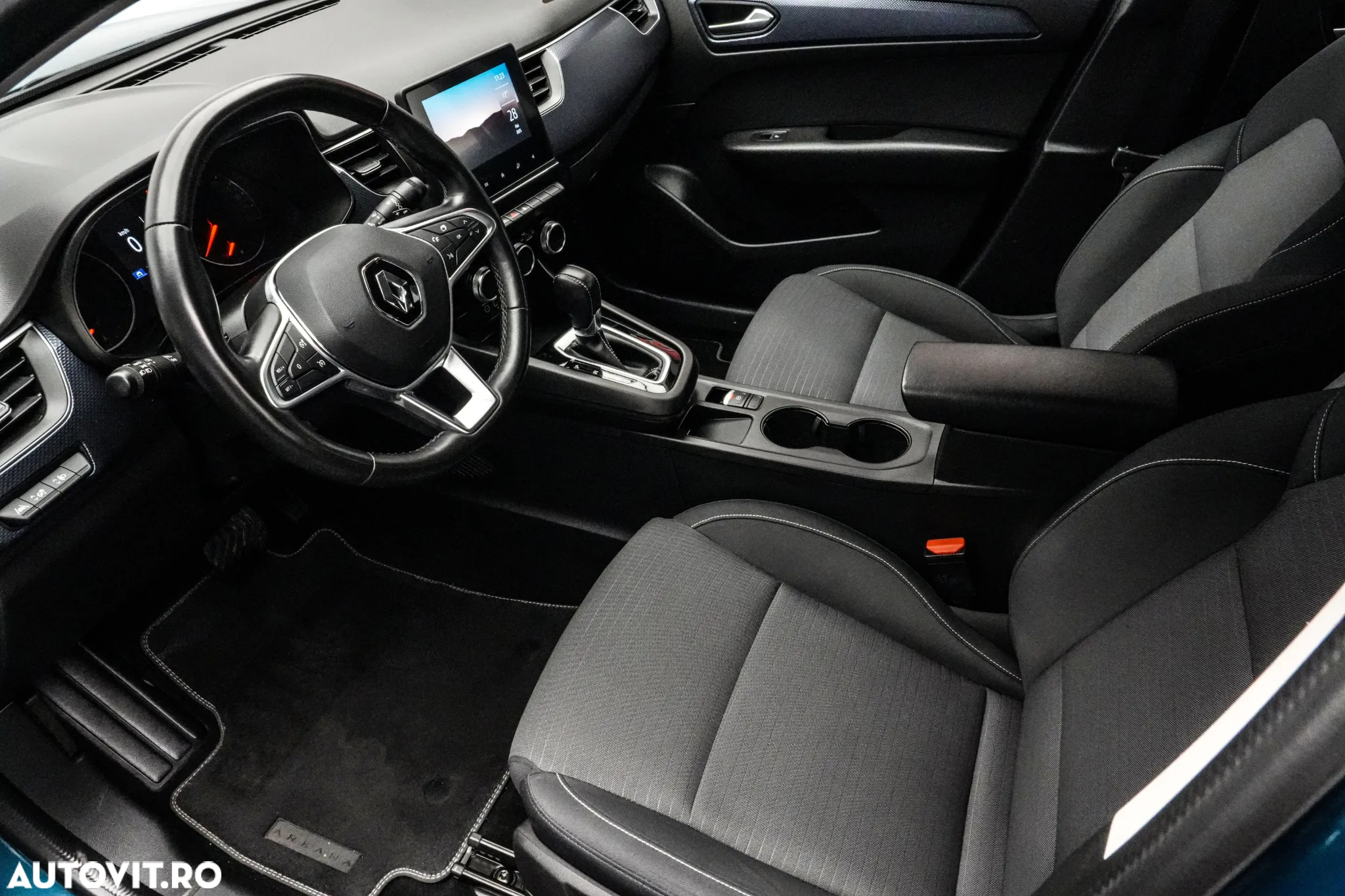 Renault Arkana MHEV 140 EDC Evolution - 11