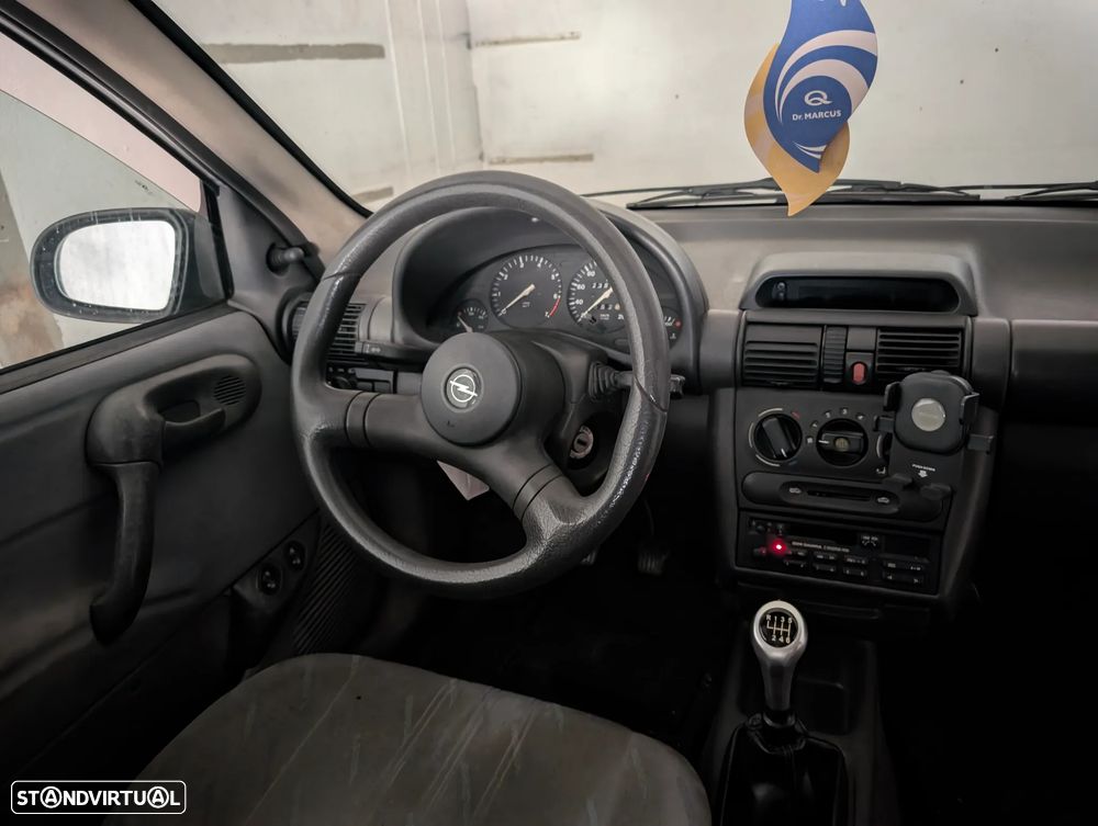 Opel Corsa 1.2 Swing - 4