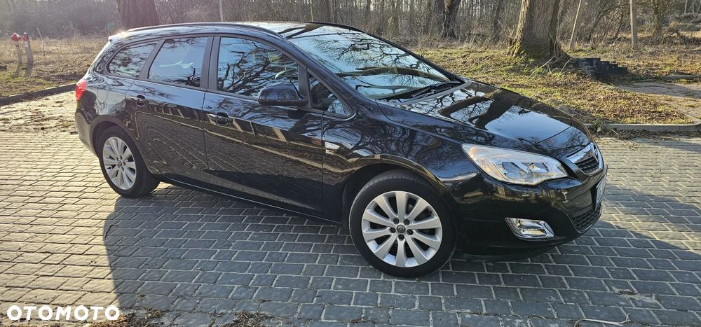 Opel Astra 1.4 Turbo 150 Jahre - 23