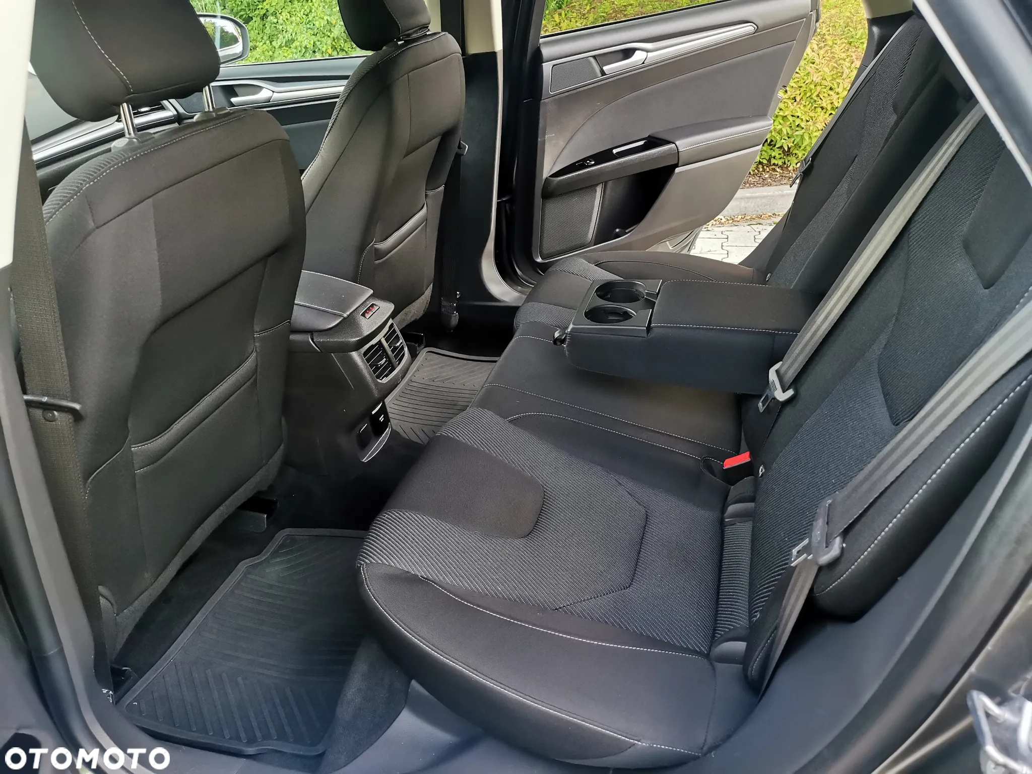 Ford Mondeo 2.0 TDCi Titanium - 18