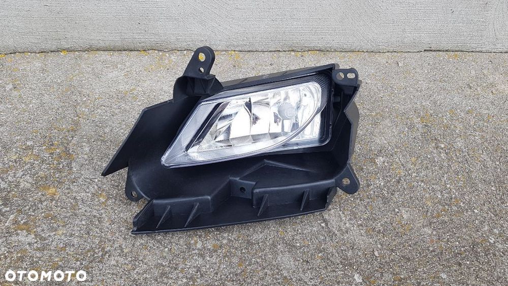 HALOGEN LEWY MAZDA 3 BL  2008-2014 - NOWY - 1