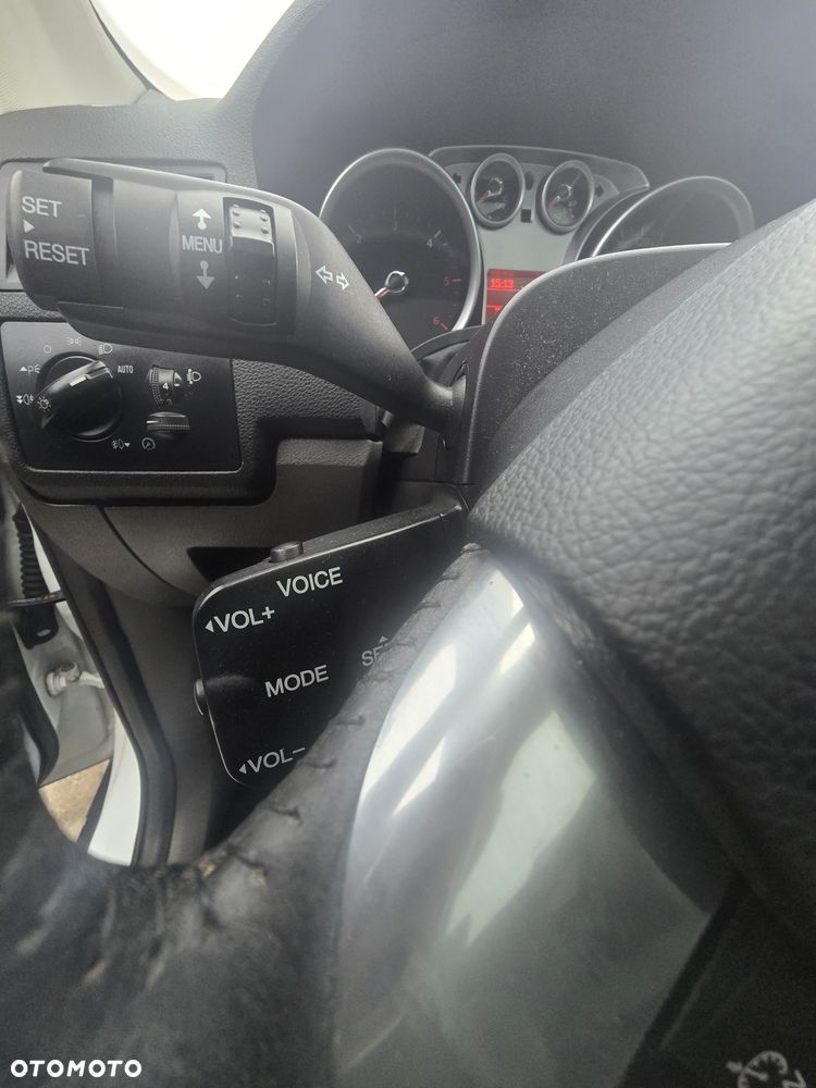 Ford Kuga - 7