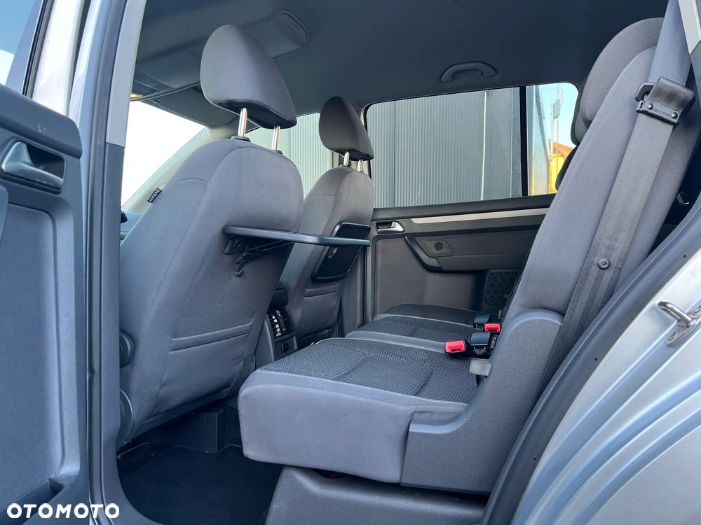 Volkswagen Touran 1.6 TDI DPF BlueMotion Technology Comfortline - 12