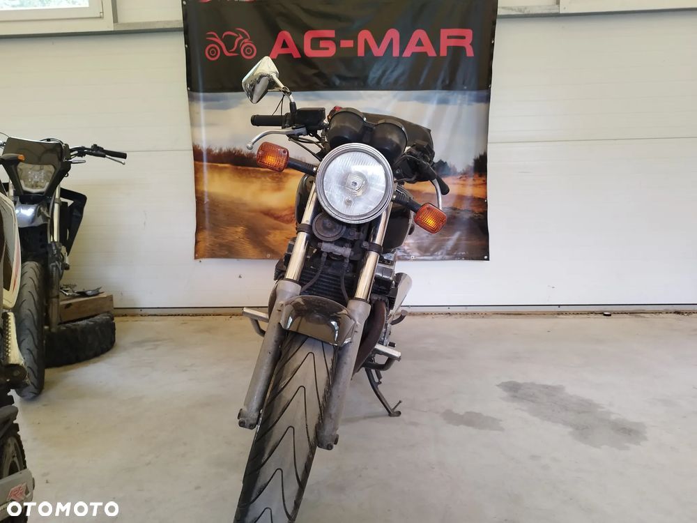 Honda CB - 2