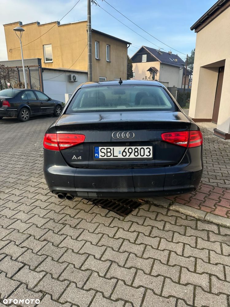 Audi A4 Limousine - 4