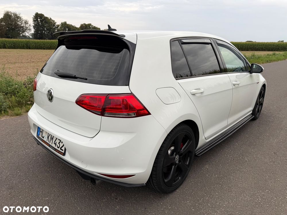 Volkswagen Golf GTI BlueMotion Technology DSG - 15