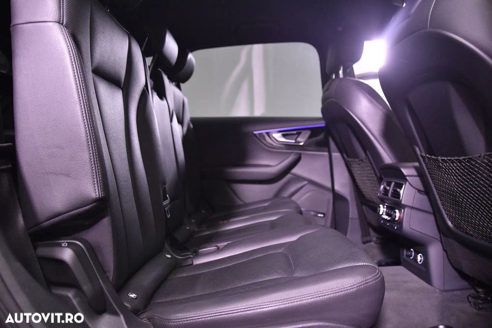 Audi Q7 - 12