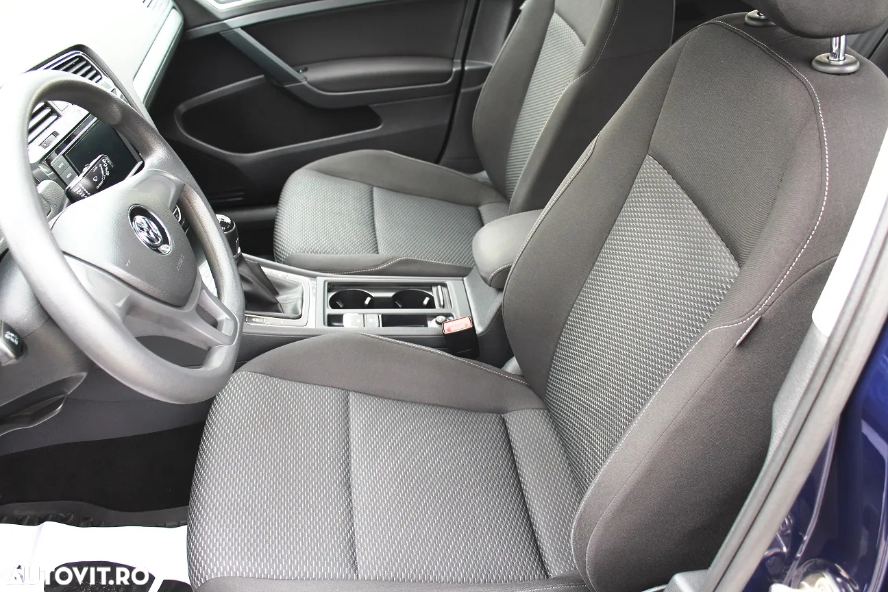 Volkswagen Golf 1.6 TDI Trendline - 8