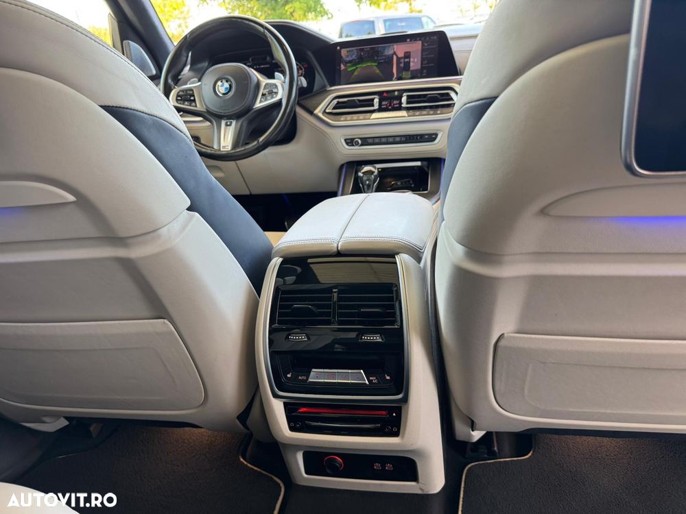 BMW X7 M50i - 24