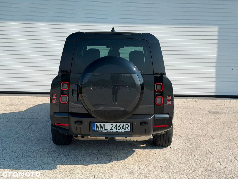 Land Rover Defender - 8