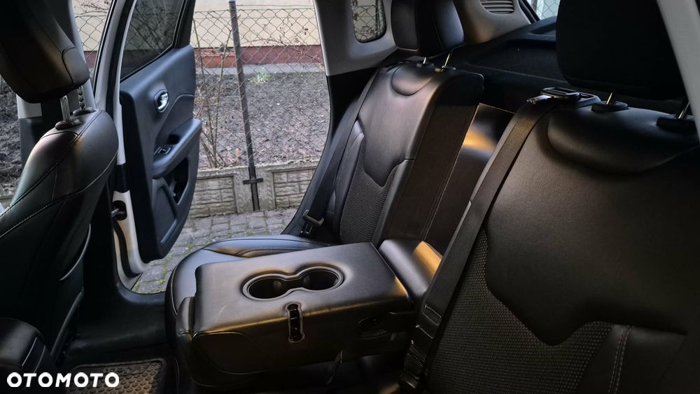 Jeep Compass 1.4 TMair Longitude FWD S&S - 10