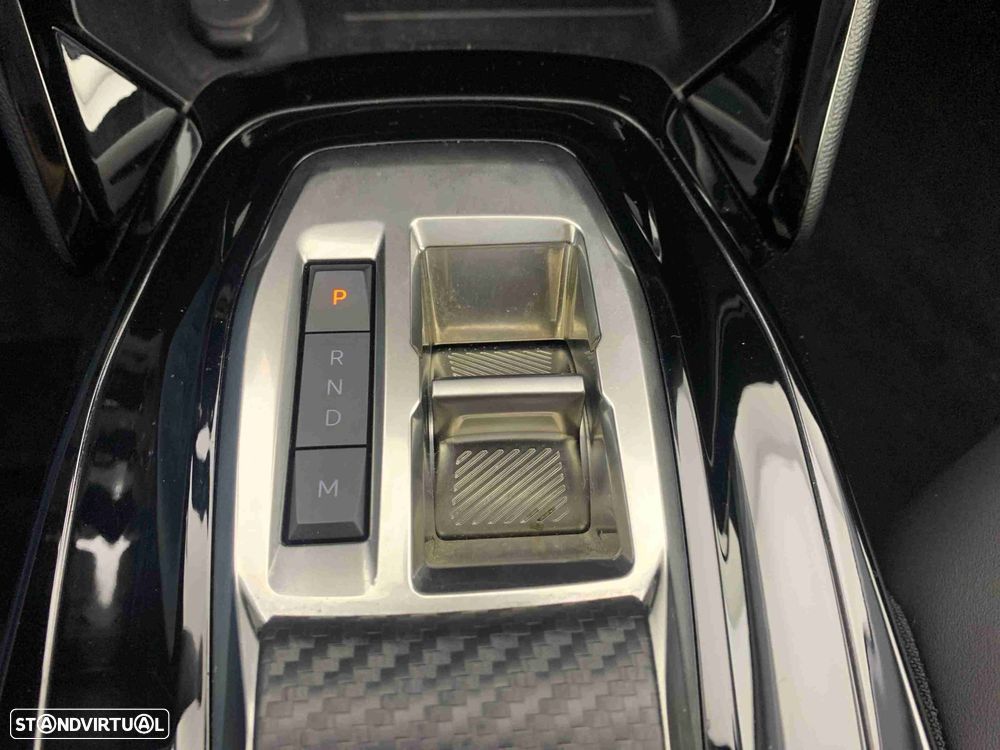 Peugeot 208 1.2 Hybrid Allure e-DCS6 - 10