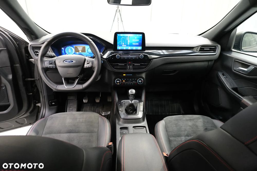 Ford Kuga 1.5 EcoBoost FWD ST-Line X - 6