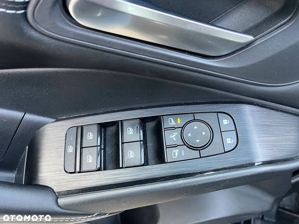 Nissan Qashqai 1.3 DIG-T N-Connecta DCT - 23