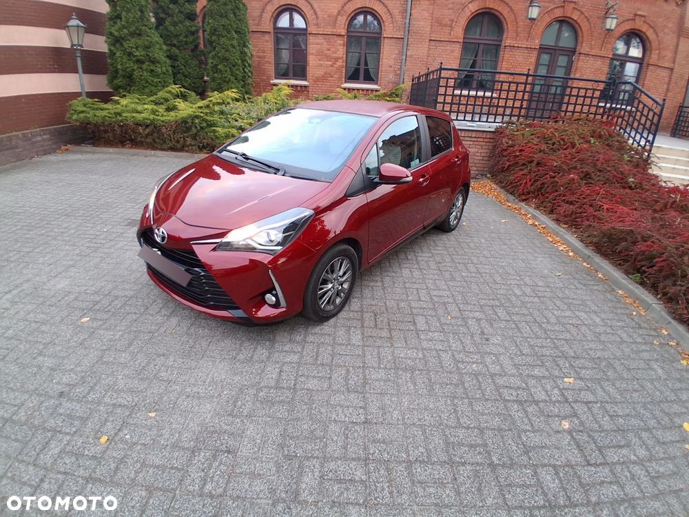 Toyota Yaris 1.5 Premium - 1