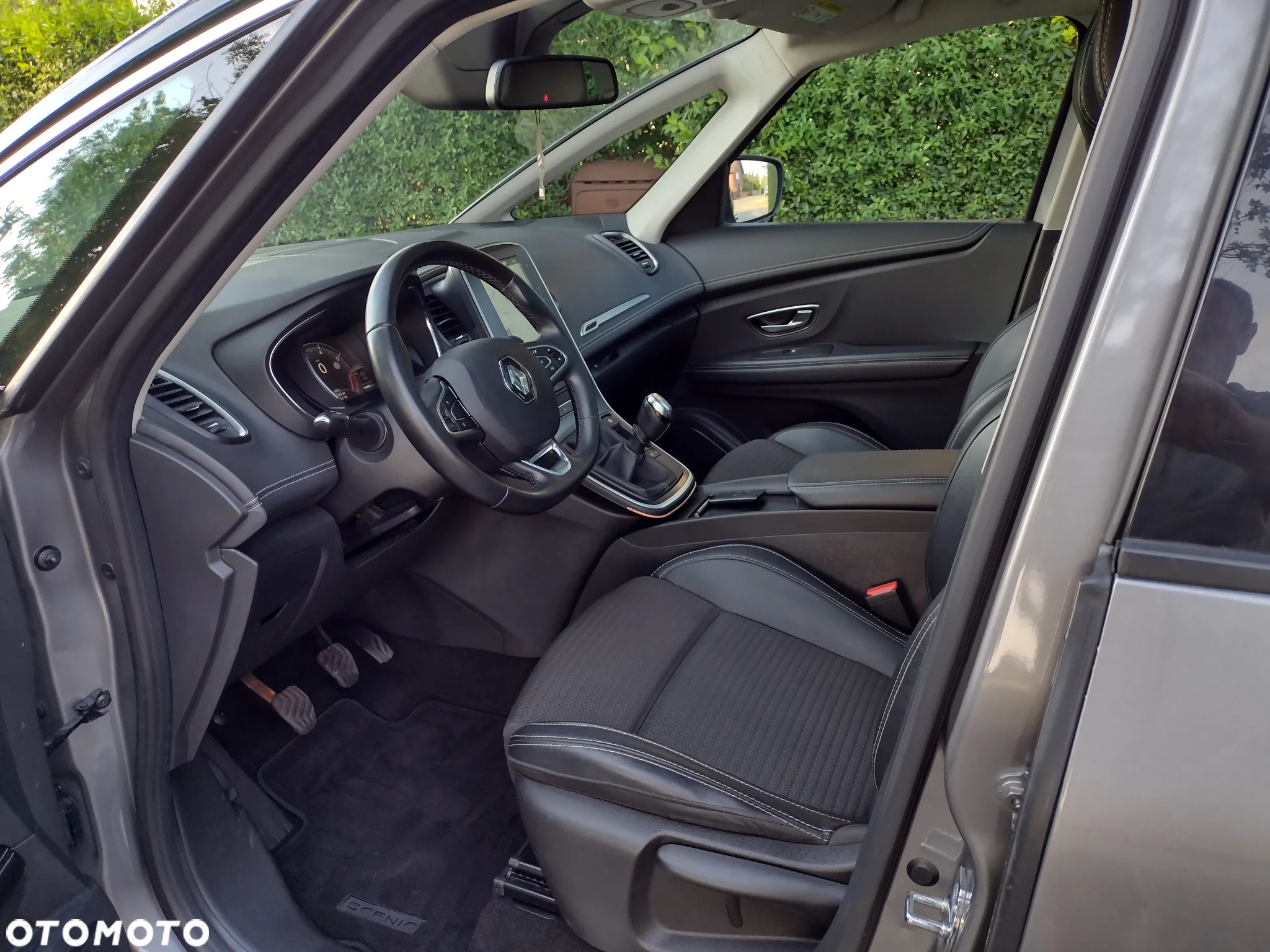 Renault Scenic ENERGY TCe 130 S&S Bose Edition - 11