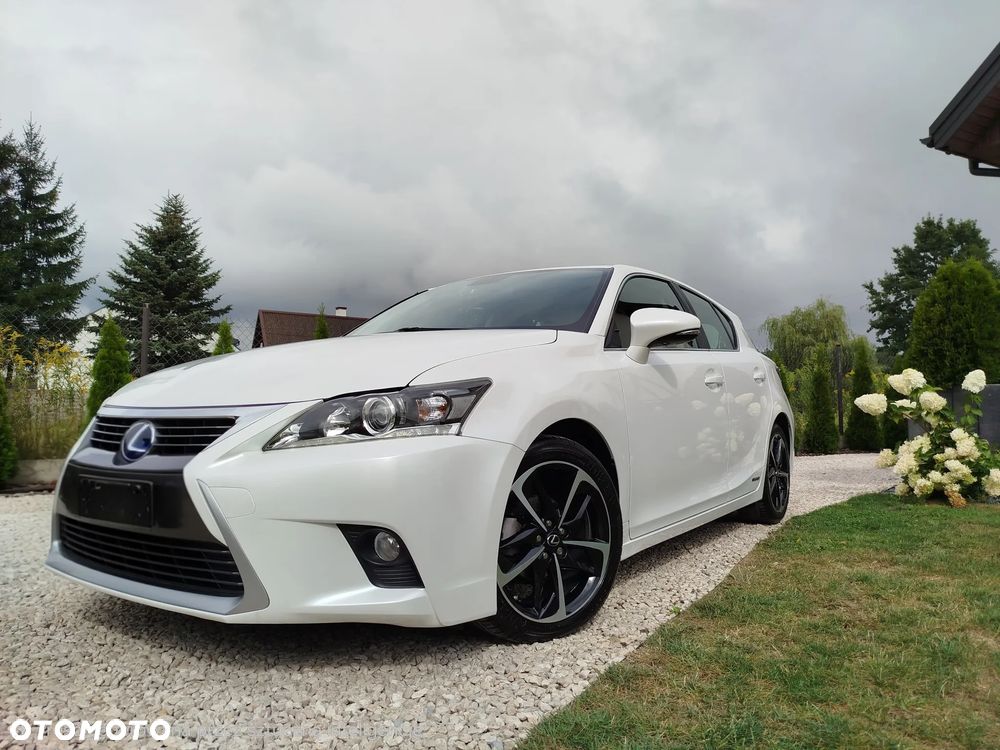 Lexus CT 200h Prestige - 2