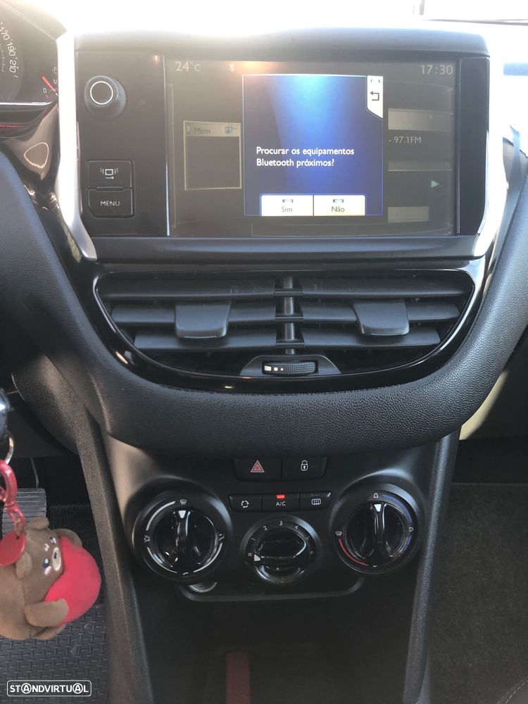 Peugeot 208 e-HDi 92 Stop&Start Active - 12