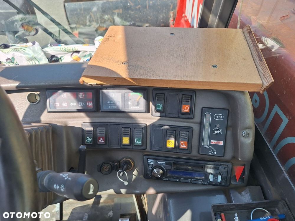 Manitou Mt 835 - 15