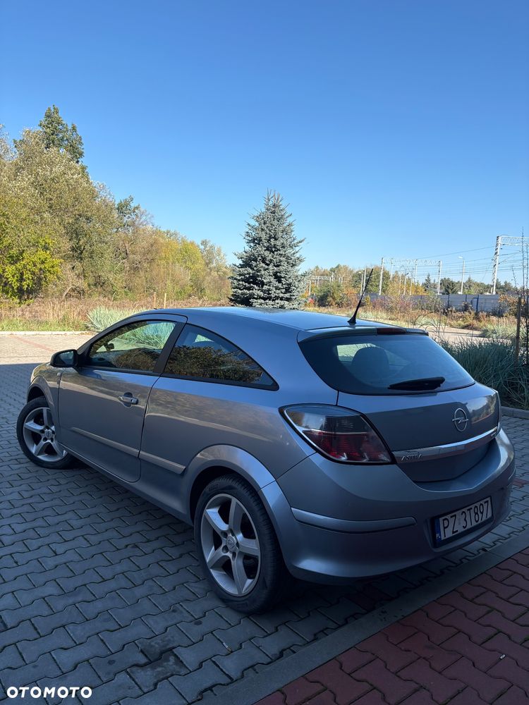 Opel Astra 1.8 Sport - 8