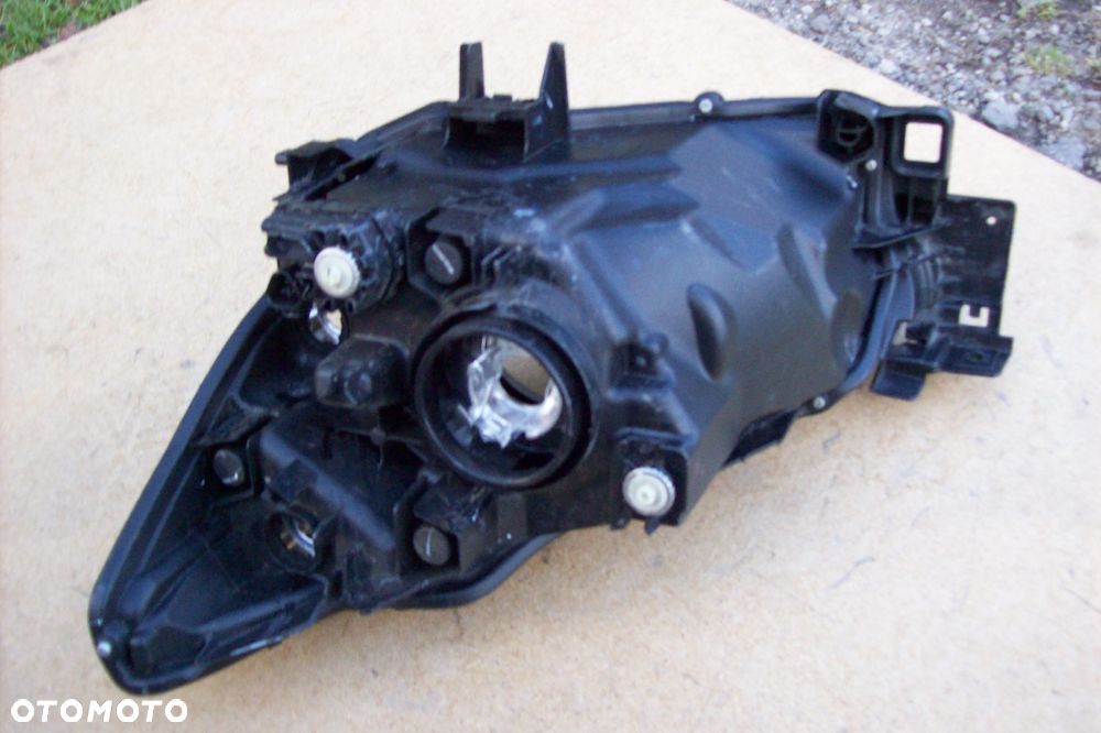 lampa przednia prawa mazda 2 - 5