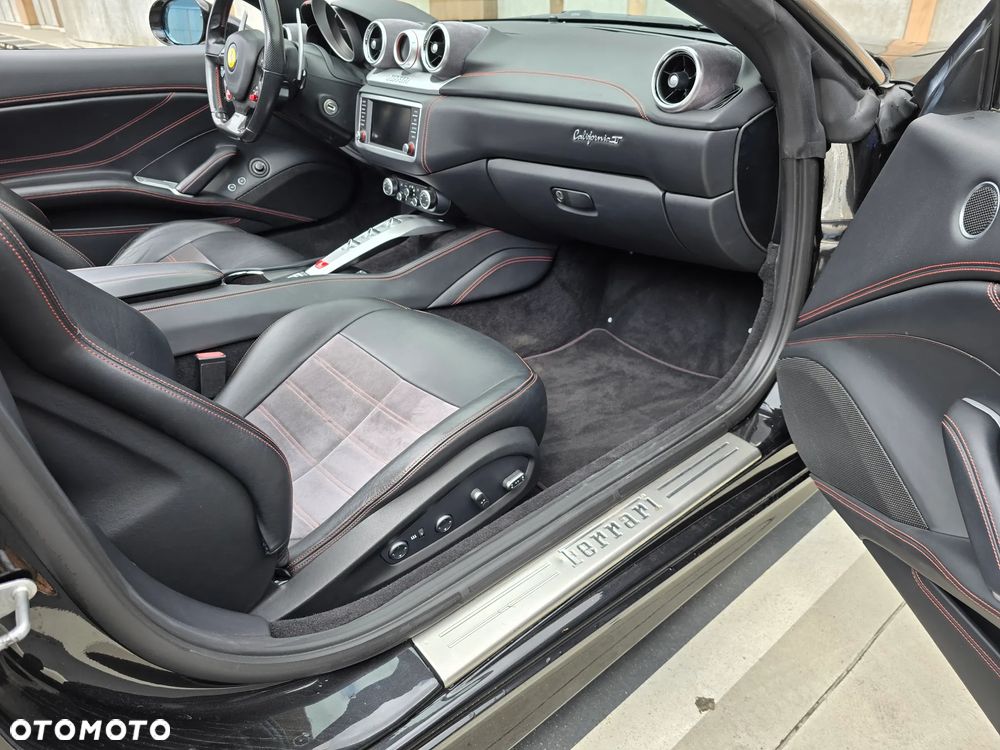 Ferrari California T - 11